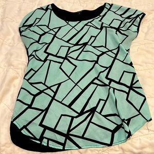 Modern blouse that is very comfortable